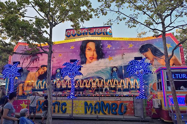 壹号娱乐照明的娱光灯用在西班牙游乐设备展示